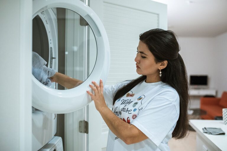 Tips for Caring for Your Clothes Longer: Easy Ways to Extend Their Life
