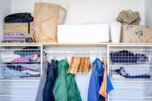 How to Store Seasonal Clothes Efficiently: Practical Tips for Every Home